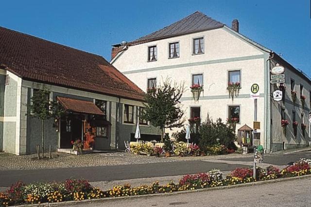 Brauereigasthof Zur Post Eschlkam Экстерьер фото